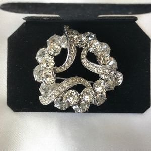 VINTAGE EISENBERG CLEAR RHINESTONE BROOCH
